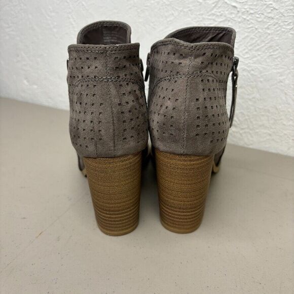 Universal Thread Gray Peep Toe Suede Ankle Booties Block Heel Size 6.5 M - Picture 6 of 11